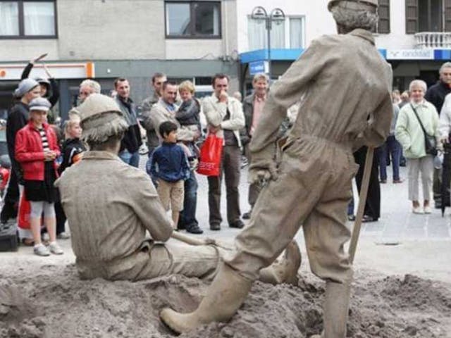 Zandwerkers standbeeld