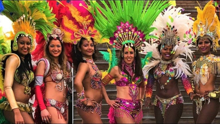 Braziliaanse danseressen los del Sol