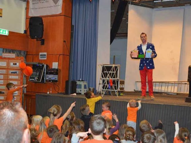 Kindershow Tovenaar Pinpadina