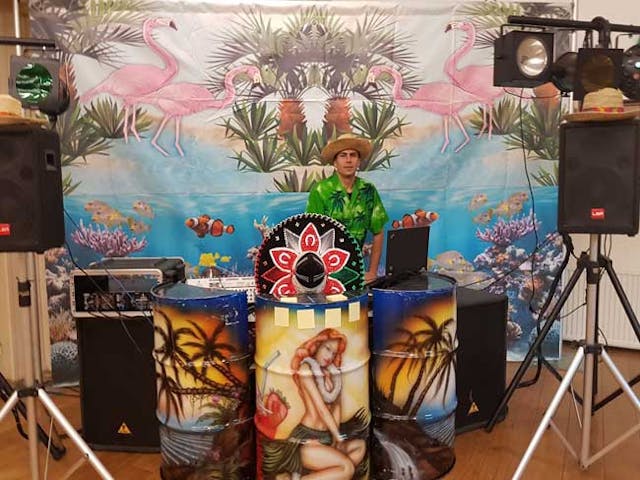 Ricardo Tropical DJ